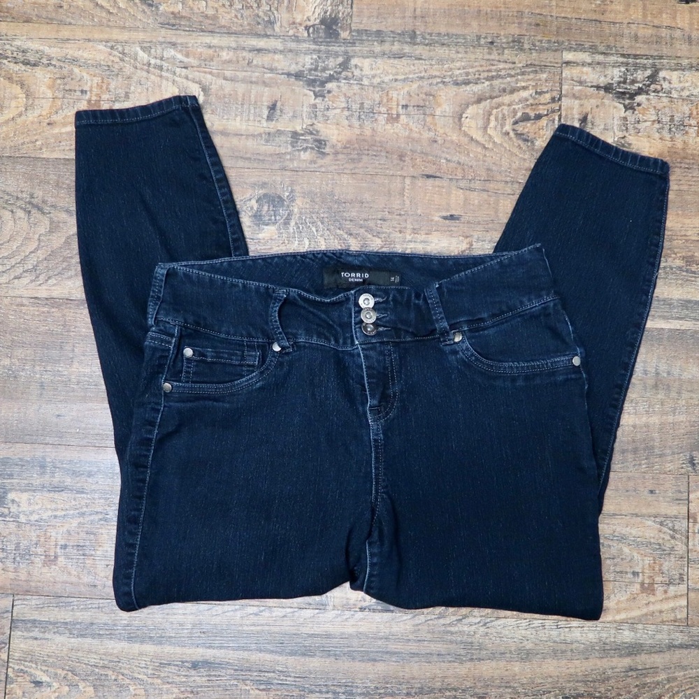 Torrid Dark Blue Women’s Ankle Jeggings Size 14 Plus Size